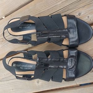 Naturalizer‎ sandals